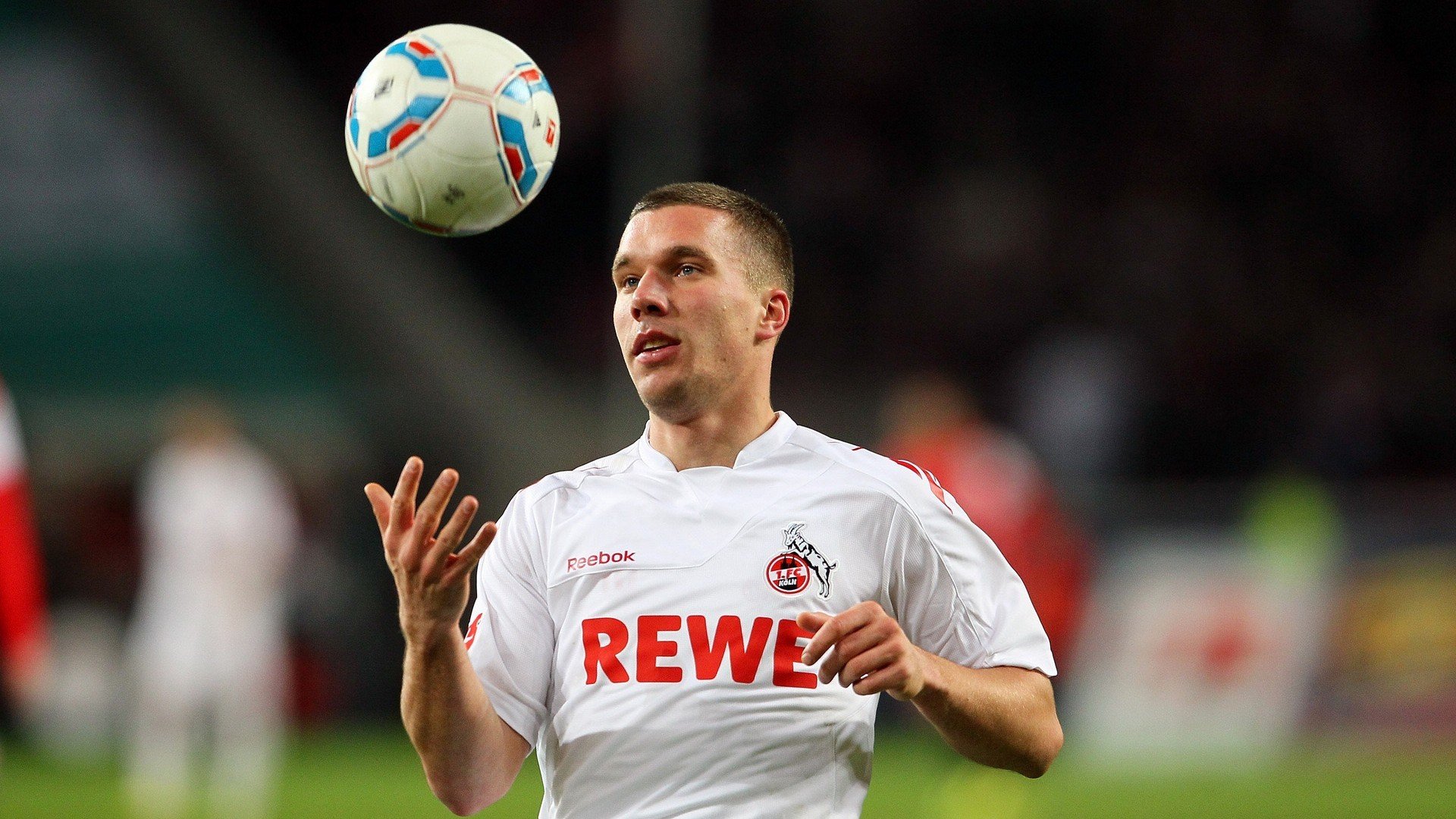 史上最具争议的欧冠“判罚瞬间”,欧冠十大经典比赛