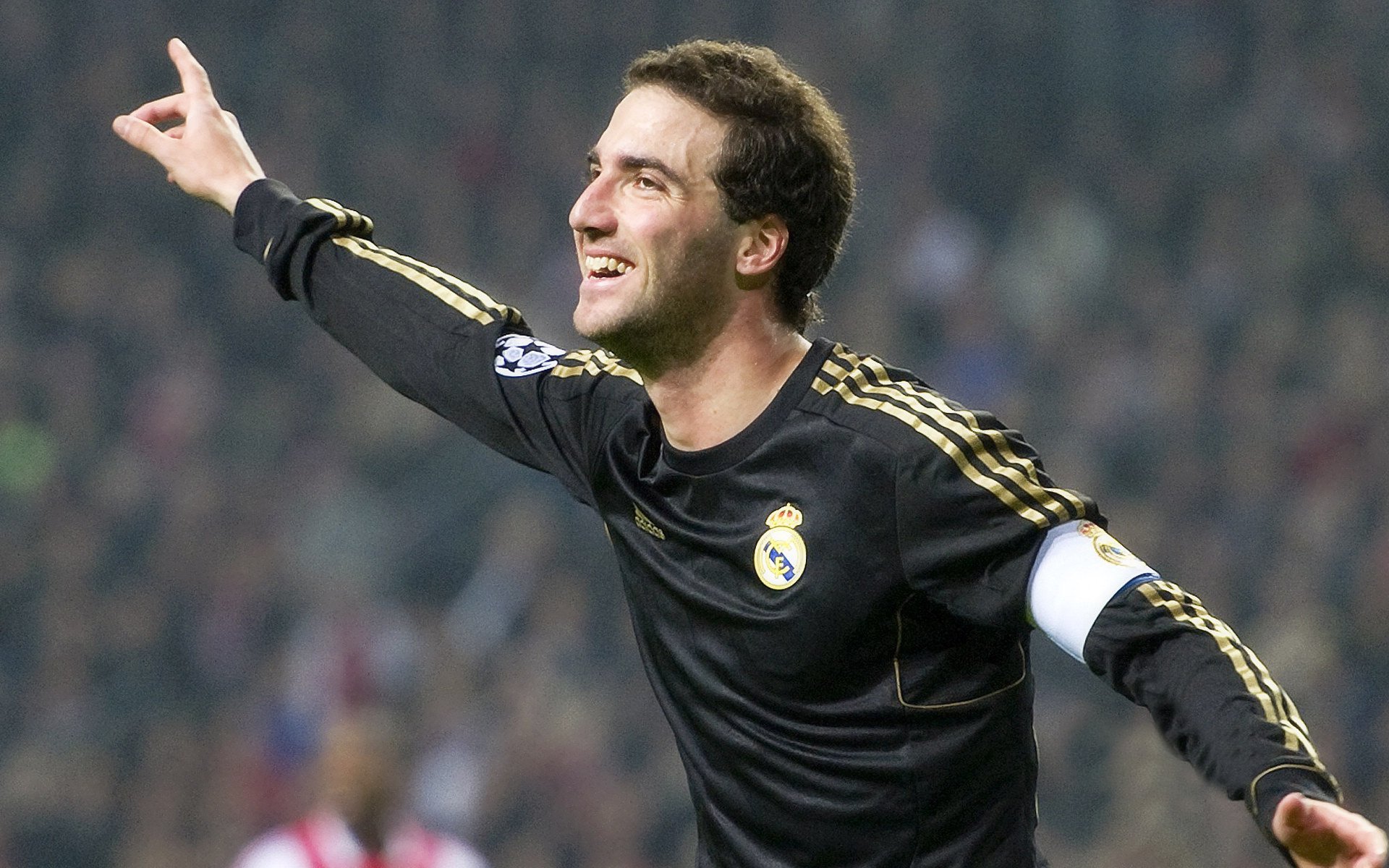 意甲“经典防守反击”战术:稳扎稳打,逐步得分,经典意大利防守反击战术